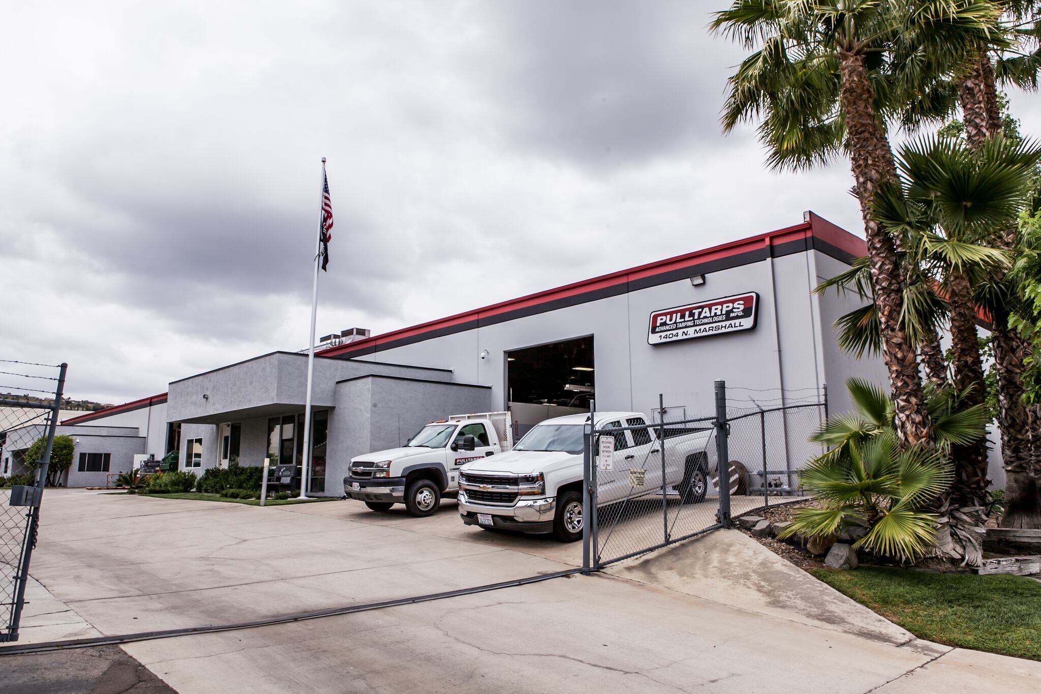 Tarp Manufacturer, Custom Truck Tarp Systems About Pulltarps